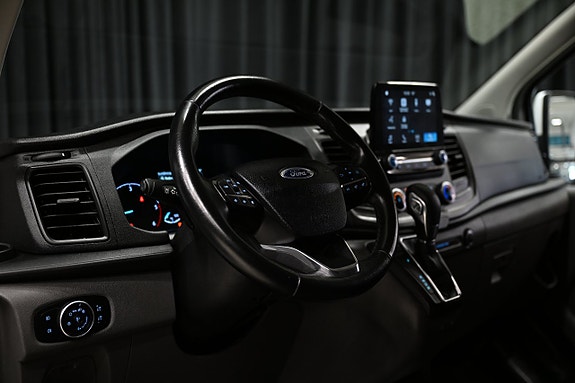 Ford Transit Custom 14 of 28