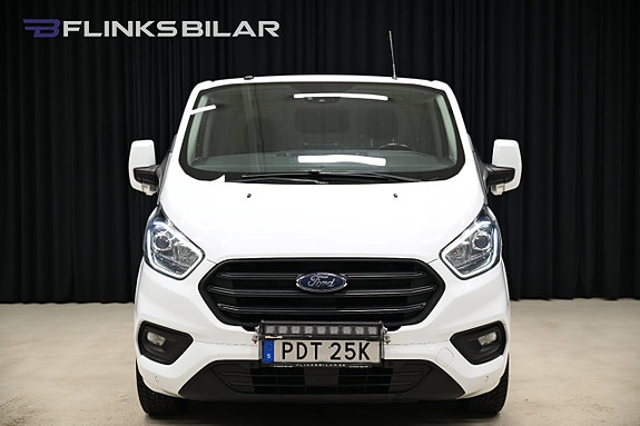 Ford Transit Custom 12 of 28