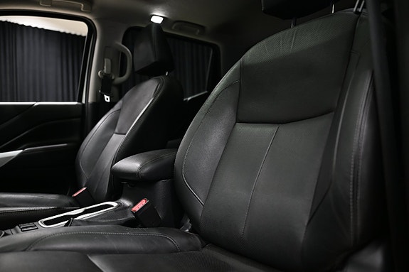 Nissan Navara 24 of 30