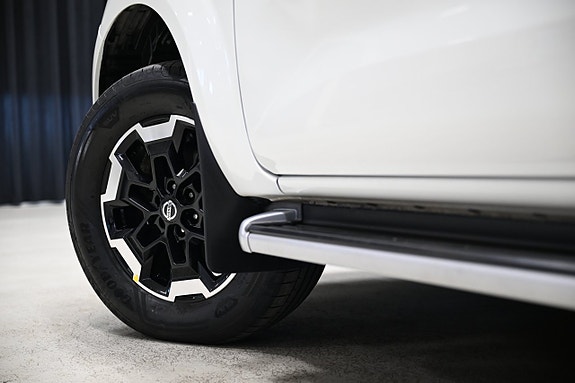 Nissan Navara 10 of 30