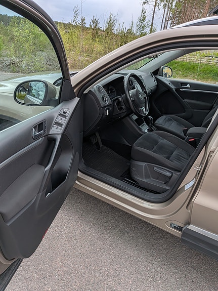 Volkswagen Tiguan 8 of 24