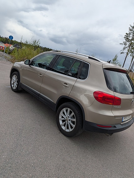 Volkswagen Tiguan 3 of 24