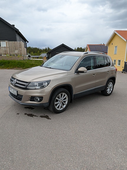 Volkswagen Tiguan 2 of 24