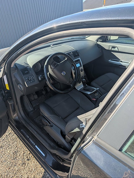 Volvo S40 4 of 5