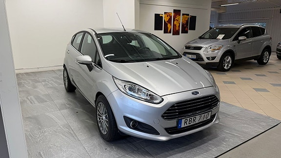 Ford Fiesta 3 of 5