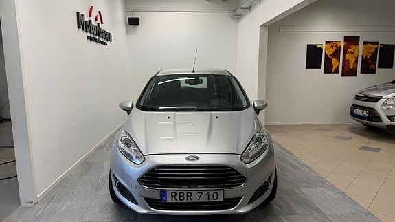 Ford Fiesta 4 of 5