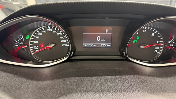 Peugeot 308 SW 7 of 14