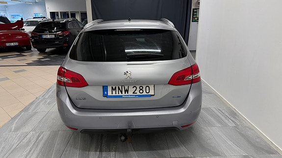 Peugeot 308 SW 5 of 5
