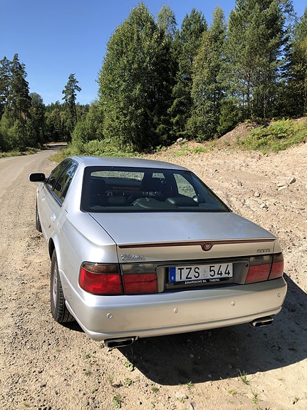 Cadillac Seville STS 6 of 6