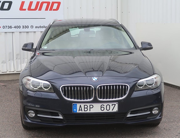 BMW 520d 3 of 5