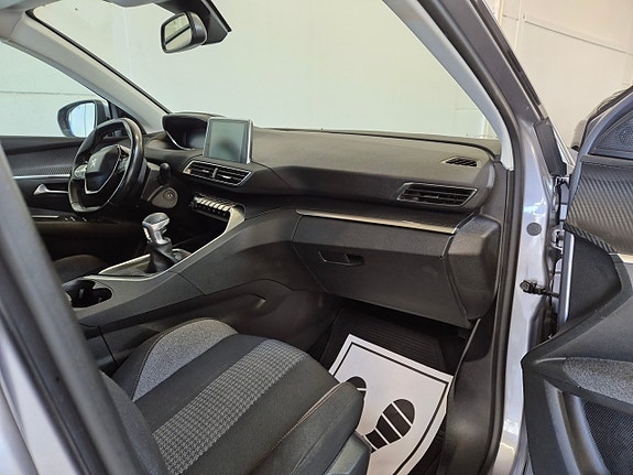 Peugeot 3008 16 of 24