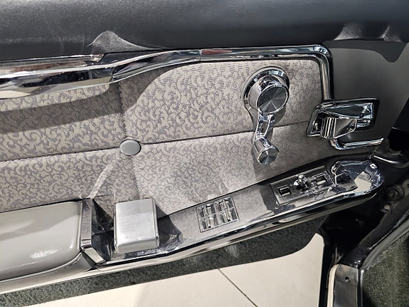 Cadillac Deville 10 of 22