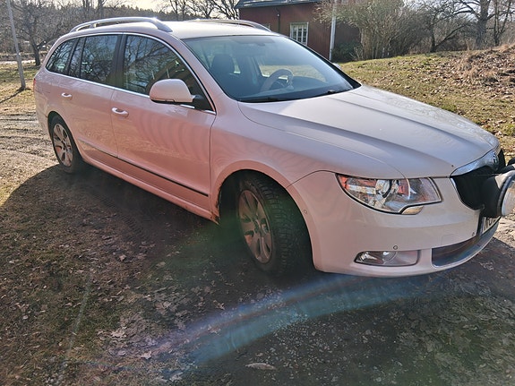 Skoda Superb 6 of 9