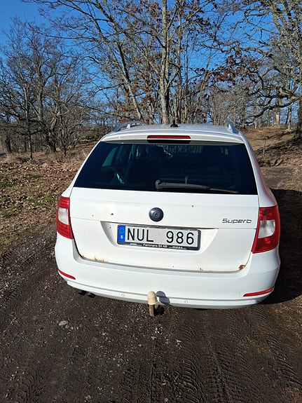 Skoda Superb 4 of 5