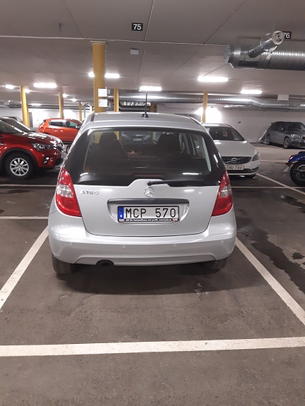 Mercedes-Benz A160 4 of 5