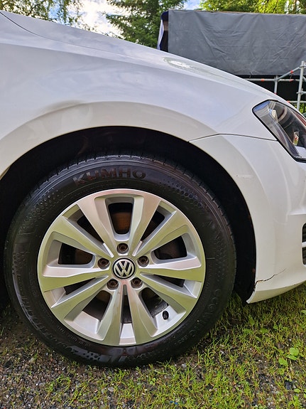 Volkswagen Golf VII 4 of 5
