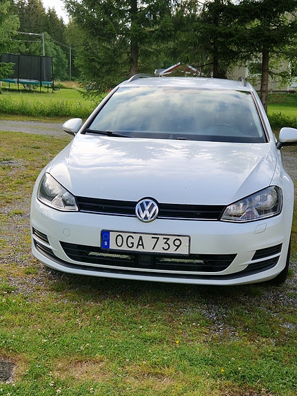 Volkswagen Golf VII 2 of 5