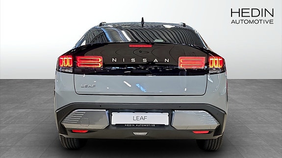 Nissan Leaf 7 of 18