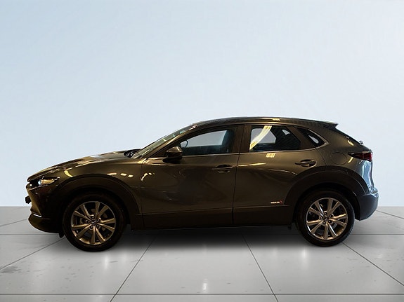 Mazda CX-30 4 of 5