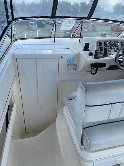 Monterey cruiser 256 -96,mercruiser v8 5 of 11