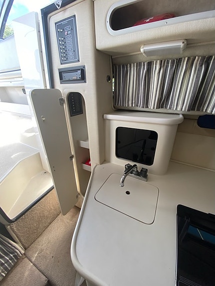 Monterey cruiser 256 -96,mercruiser v8 7 of 11