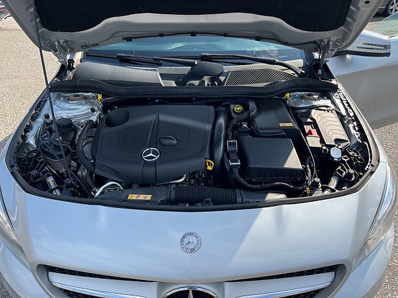 Mercedes-Benz CLA220 d 13 of 13