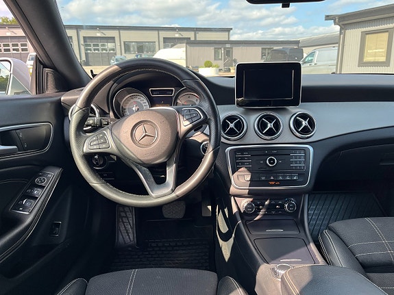 Mercedes-Benz CLA220 d 7 of 13