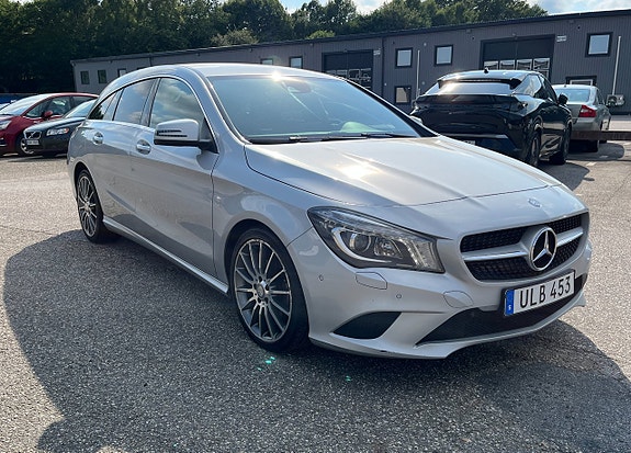 Mercedes-Benz CLA220 d 2 of 13