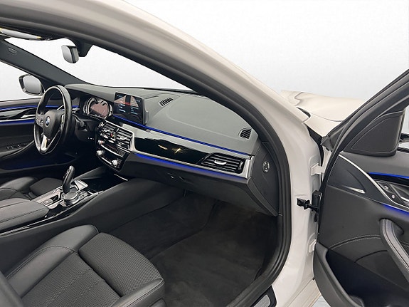 BMW 520d 15 of 30