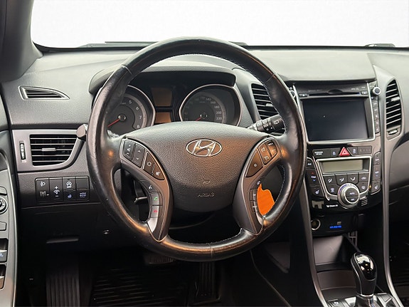 Hyundai i30 18 of 27