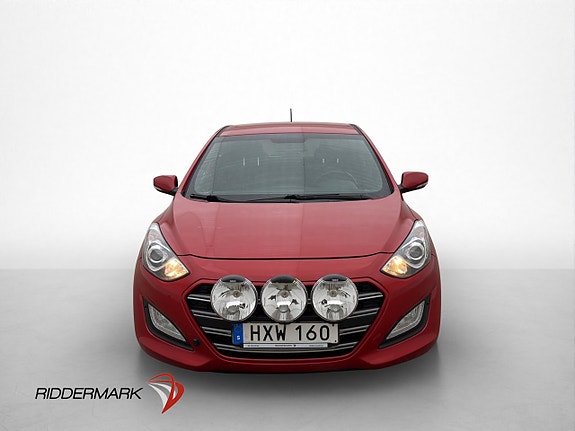 Hyundai i30 2 of 27