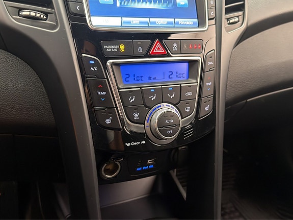 Hyundai i30 25 of 27