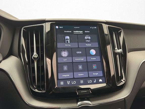 Volvo XC60 21 of 30