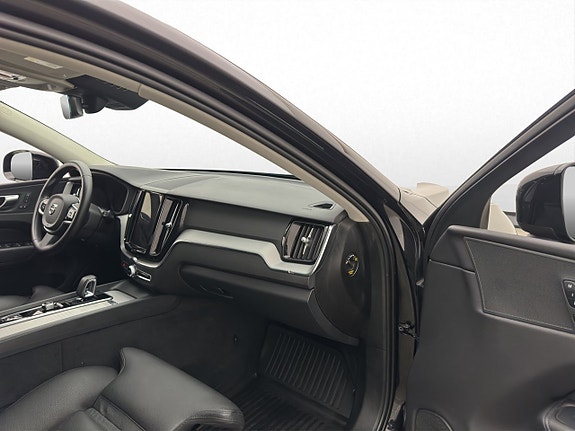 Volvo XC60 24 of 30