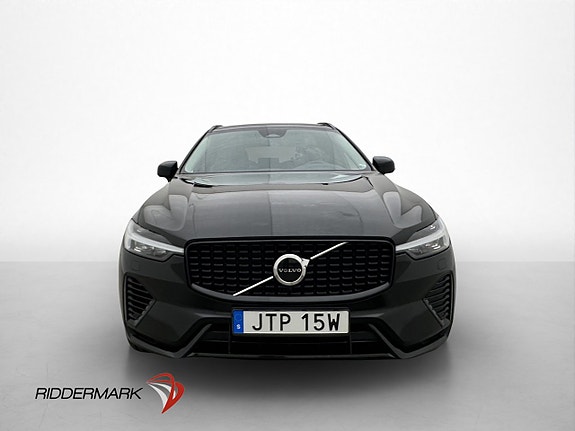 Volvo XC60 2 of 5