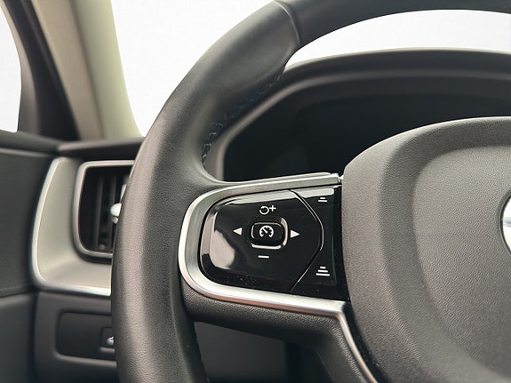 Volvo XC60 30 of 30