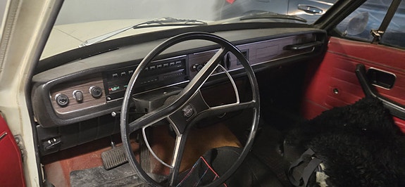 Volvo 142 3 of 5