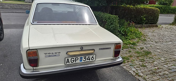 Volvo 142 2 of 5