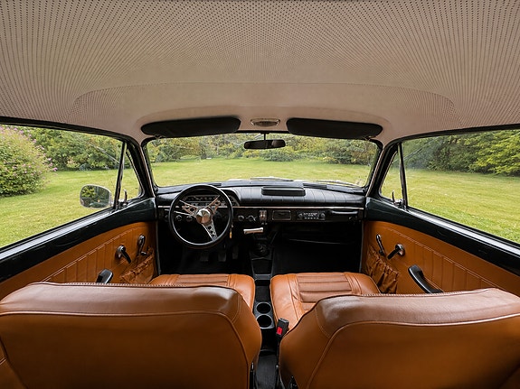 Volvo Amazon 2 of 4