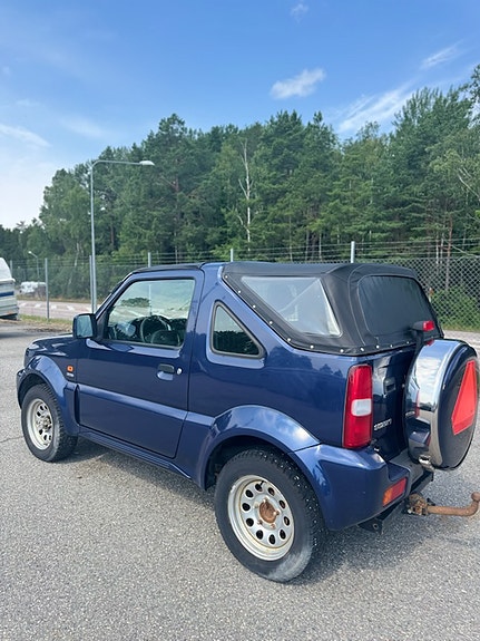 Suzuki Jimny 2 of 11