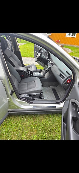 Volvo V70 12 of 21