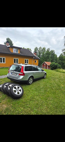 Volvo V70 6 of 21
