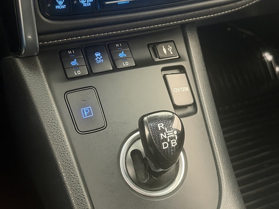 Toyota Auris 27 of 30