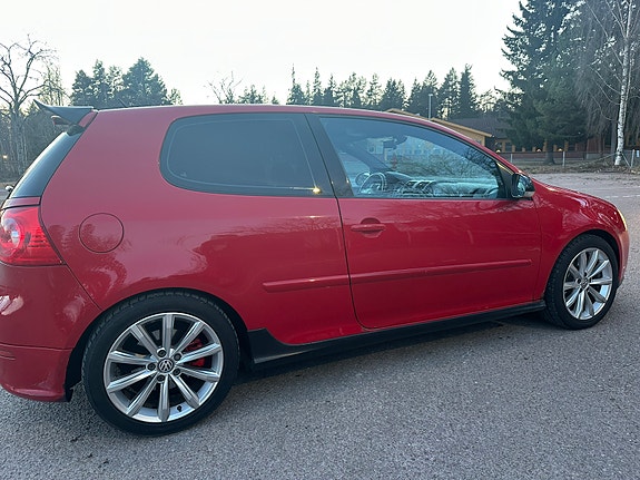 Volkswagen Golf V 3 of 5