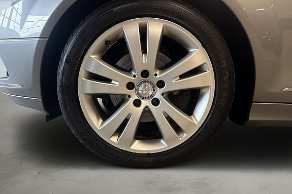 Mercedes-Benz C200 9 of 19