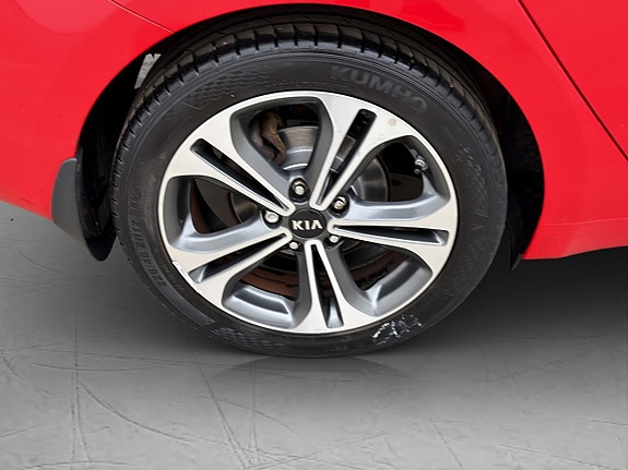 Kia Ceed 12 of 27