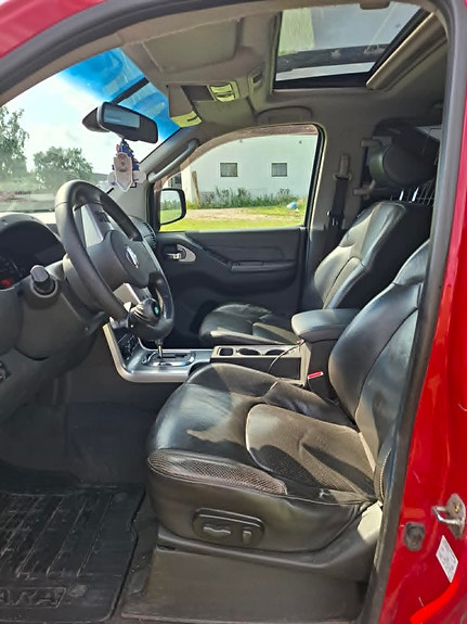Nissan Navara 6 of 12