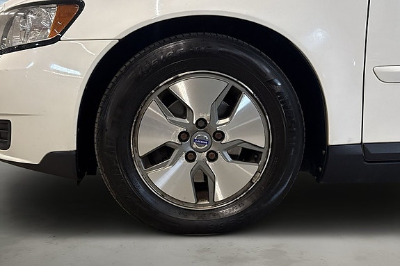 Volvo V50 9 of 21