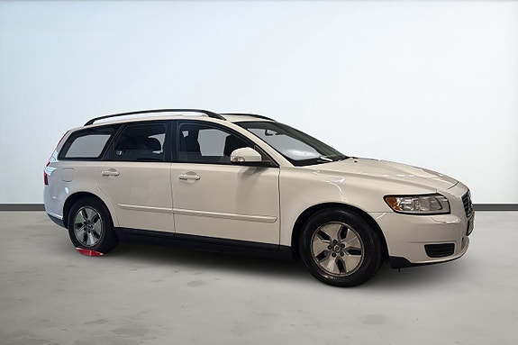 Volvo V50 6 of 21