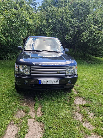 Land Rover Range Rover 3 of 5